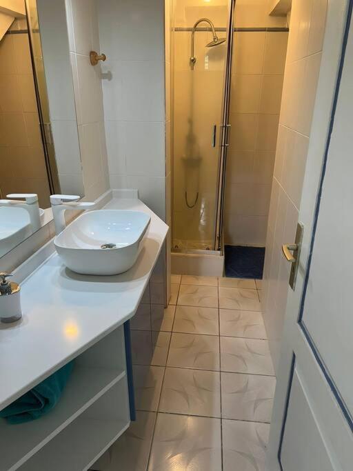 Oasisse Apartment Vieux-Fort Екстериор снимка